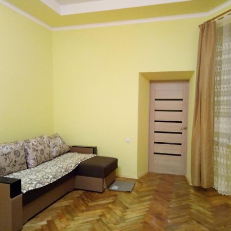 إلفيف Apartment Ak. Kuchera Street المظهر الخارجي الصورة