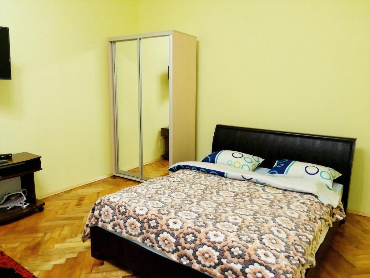 إلفيف Apartment Ak. Kuchera Street المظهر الخارجي الصورة
