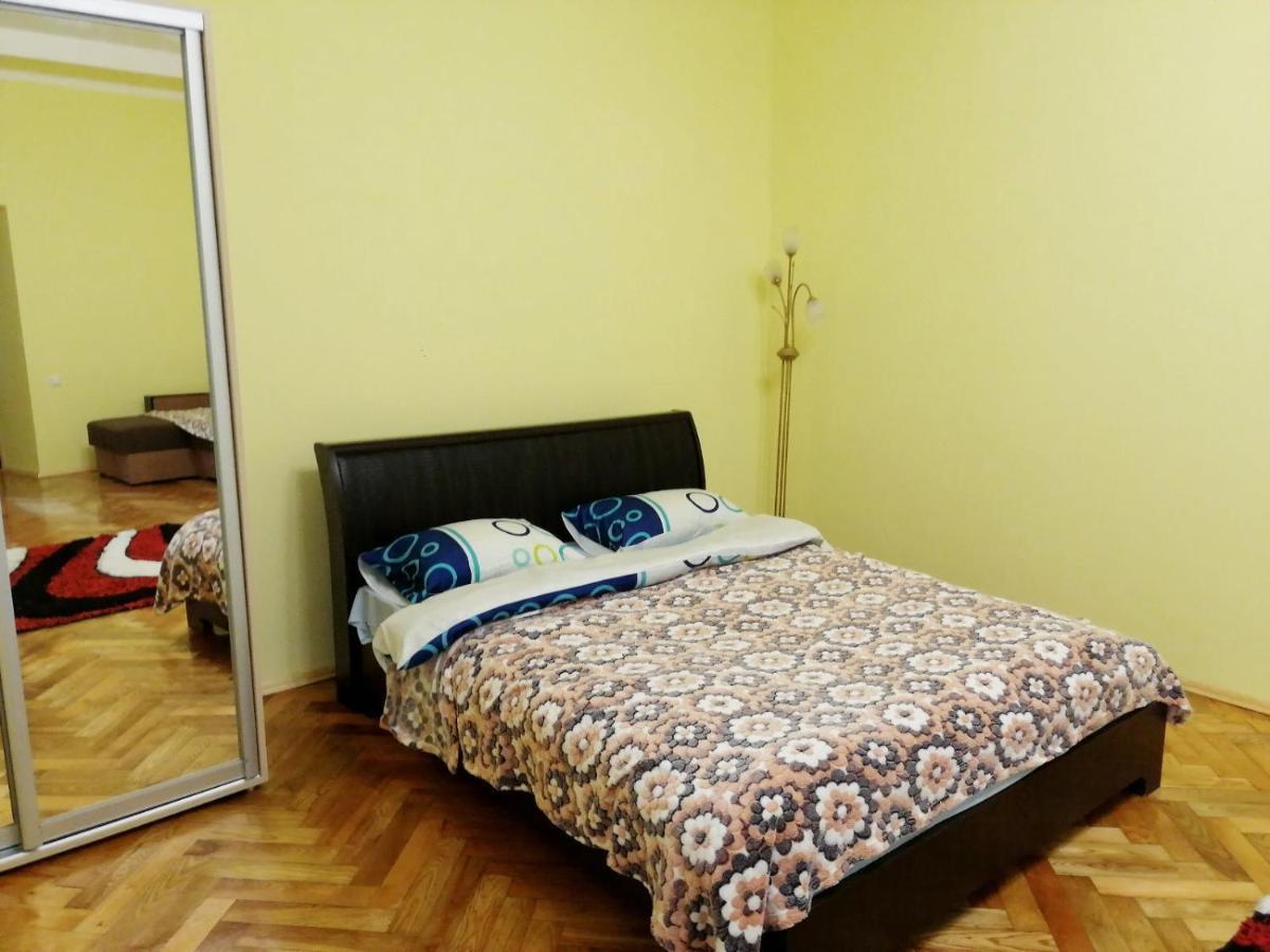 إلفيف Apartment Ak. Kuchera Street المظهر الخارجي الصورة